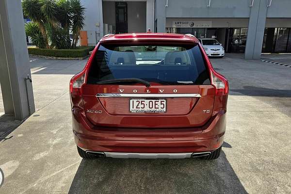 2016 Volvo XC60 T5 Luxury