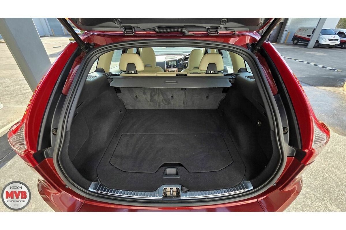 2016 Volvo XC60 T5 Luxury
