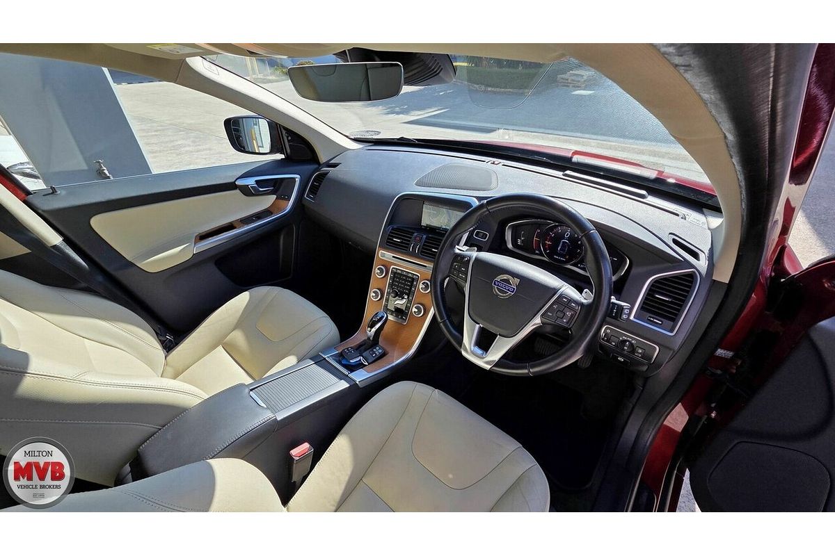 2016 Volvo XC60 T5 Luxury