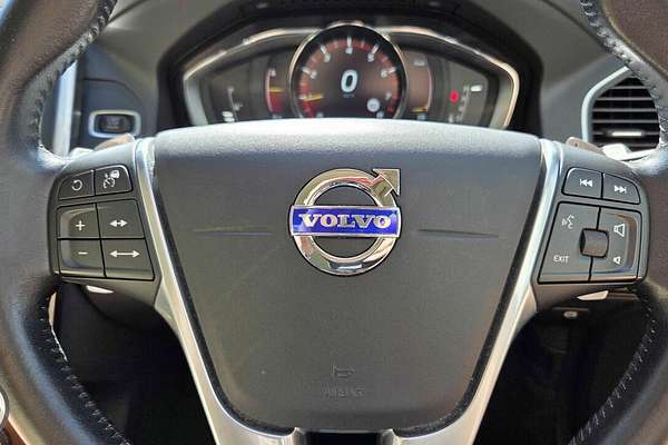 2016 Volvo XC60 T5 Luxury