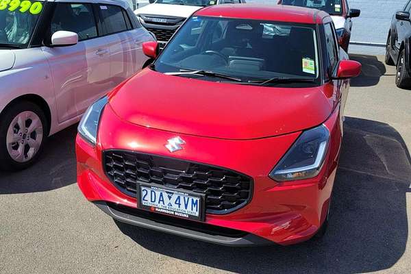 2025 Suzuki Swift Hybrid UZ
