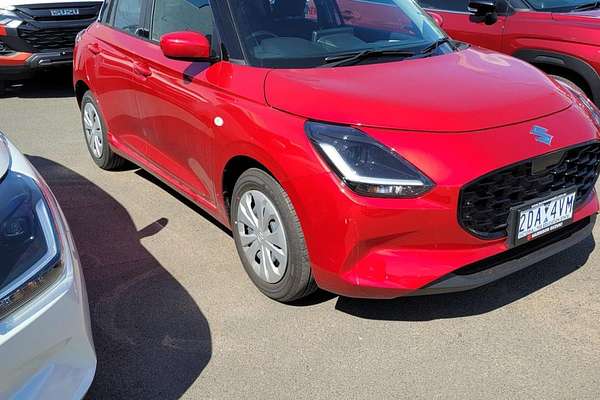 2025 Suzuki Swift Hybrid UZ