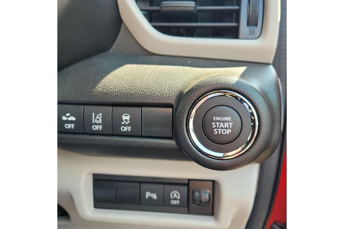 2025 Suzuki Swift Hybrid UZ