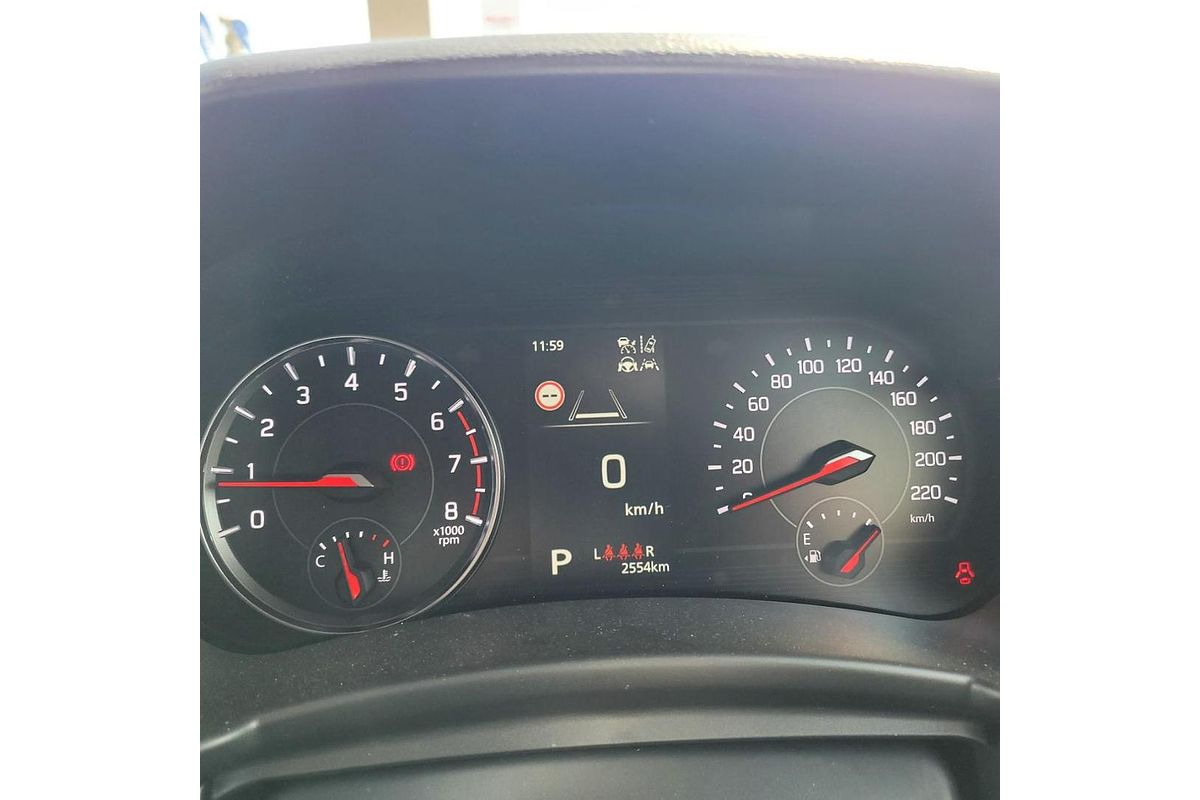 2025 Suzuki Swift Hybrid UZ