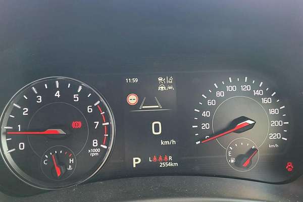 2025 Suzuki Swift Hybrid UZ