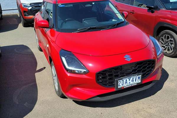 2025 Suzuki Swift Hybrid UZ