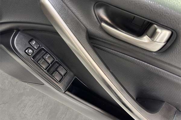 2004 Nissan Stagea Axis 350S M35