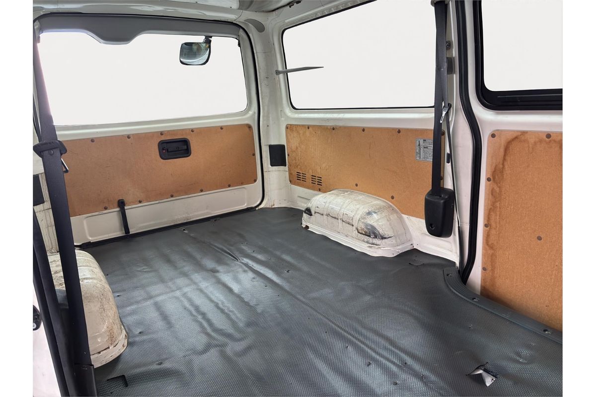 2014 Toyota Hiace DX