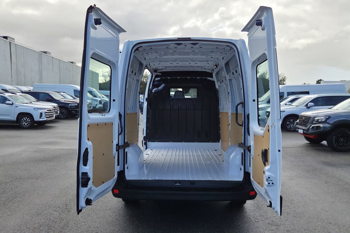 2024 Renault Master Pro 110kW X62 Phase 2 MWB