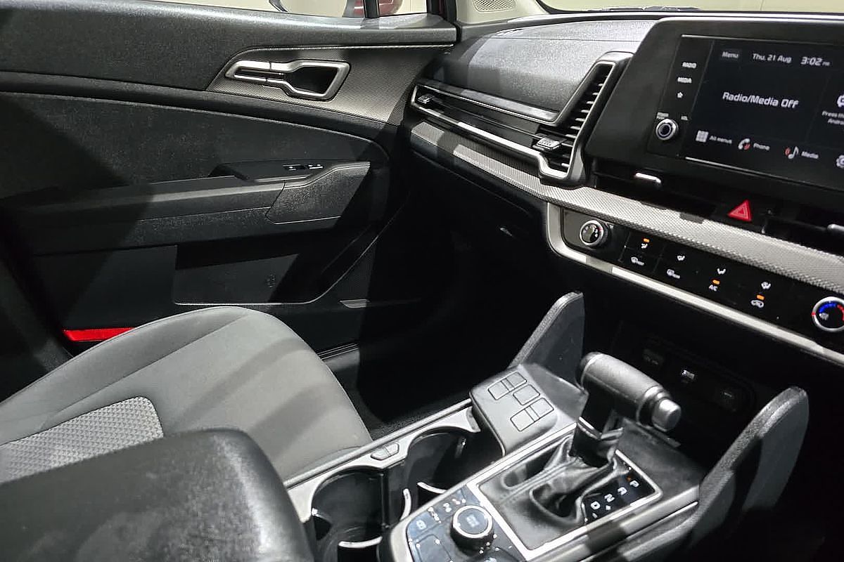 2022 Kia Sportage S NQ5