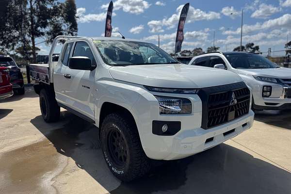 2025 Mitsubishi Triton GLX MV 4X4