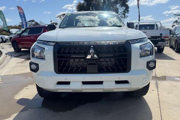 2025 Mitsubishi Triton GLX MV 4X4