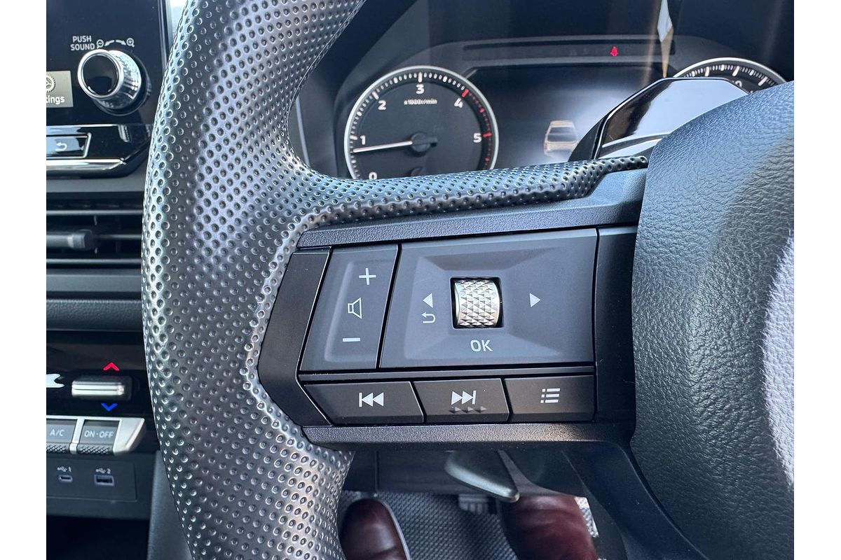 2025 Mitsubishi Triton GLX MV 4X4