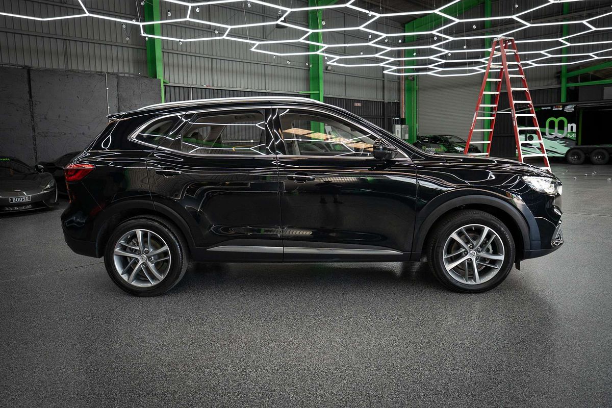 2023 MG HS Essence SAS23