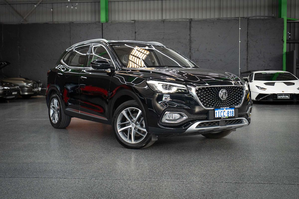 2023 MG HS Essence SAS23