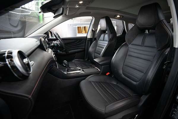 2023 MG HS Essence SAS23
