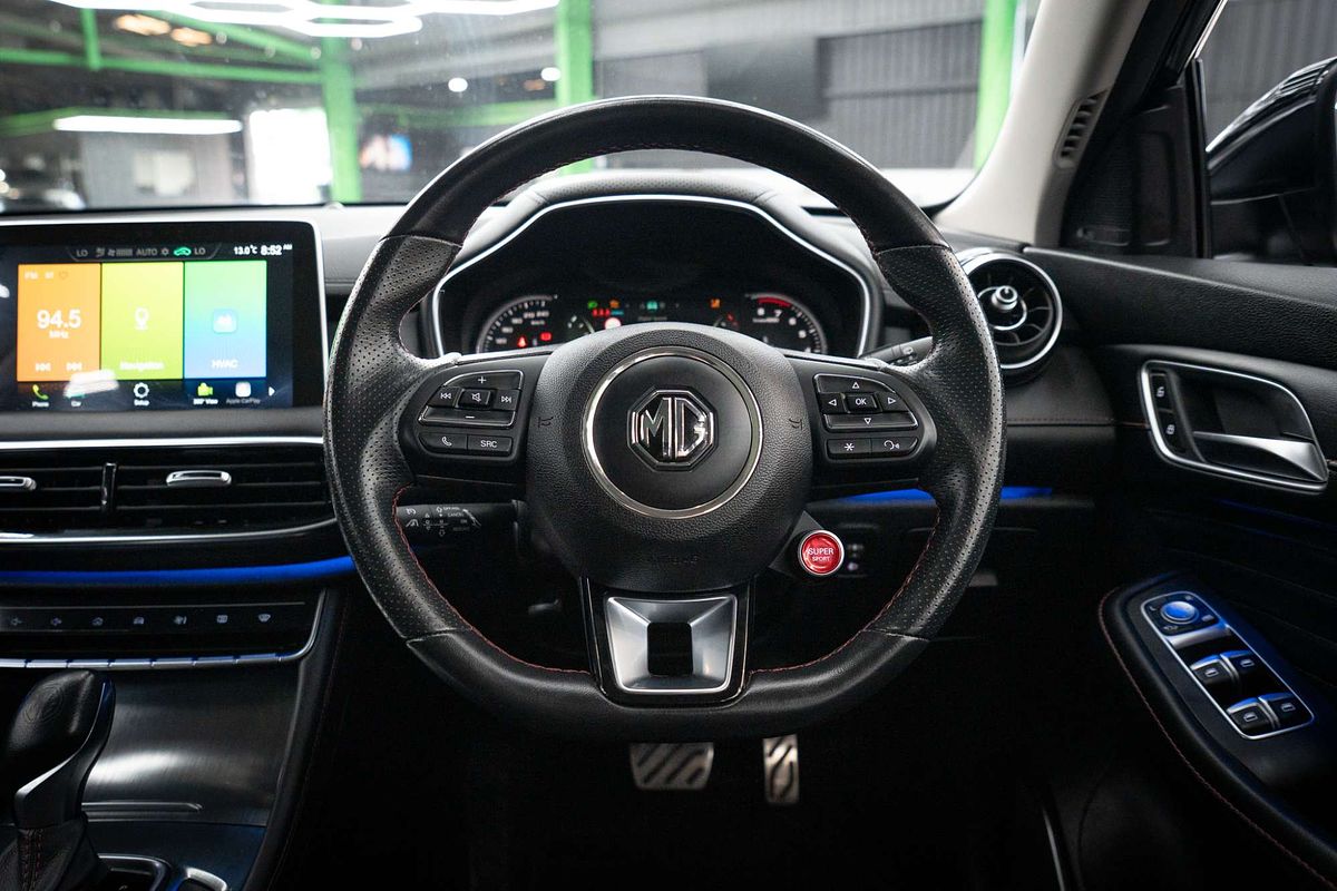 2023 MG HS Essence SAS23