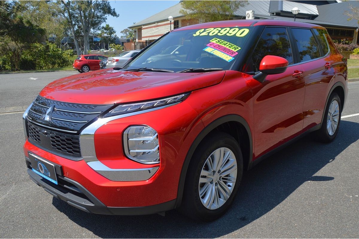 2023 Mitsubishi Outlander ES ZM