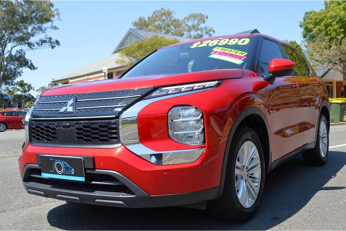 2023 Mitsubishi Outlander ES ZM
