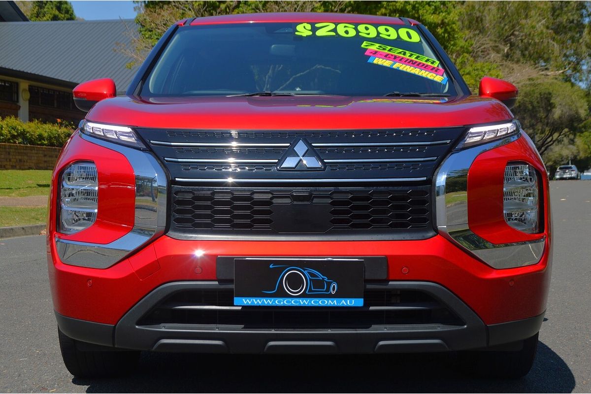 2023 Mitsubishi Outlander ES ZM