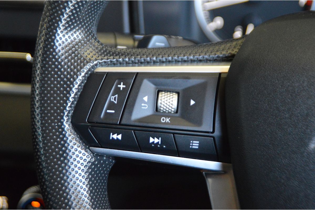 2023 Mitsubishi Outlander ES ZM