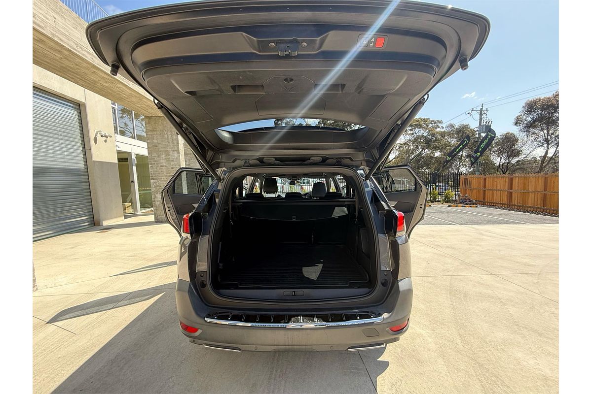 2018 Peugeot 5008 GT P87