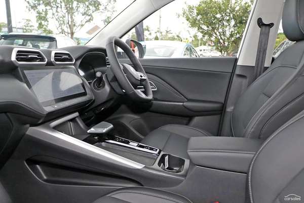 2025 MG ZS Essence Hybrid+ ZS32