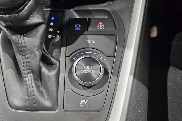 2020 Toyota RAV4 GXL AXAH54R