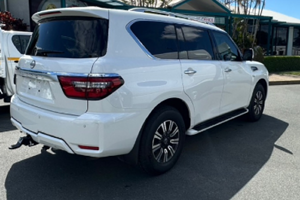2022 Nissan Patrol Ti-L Y62