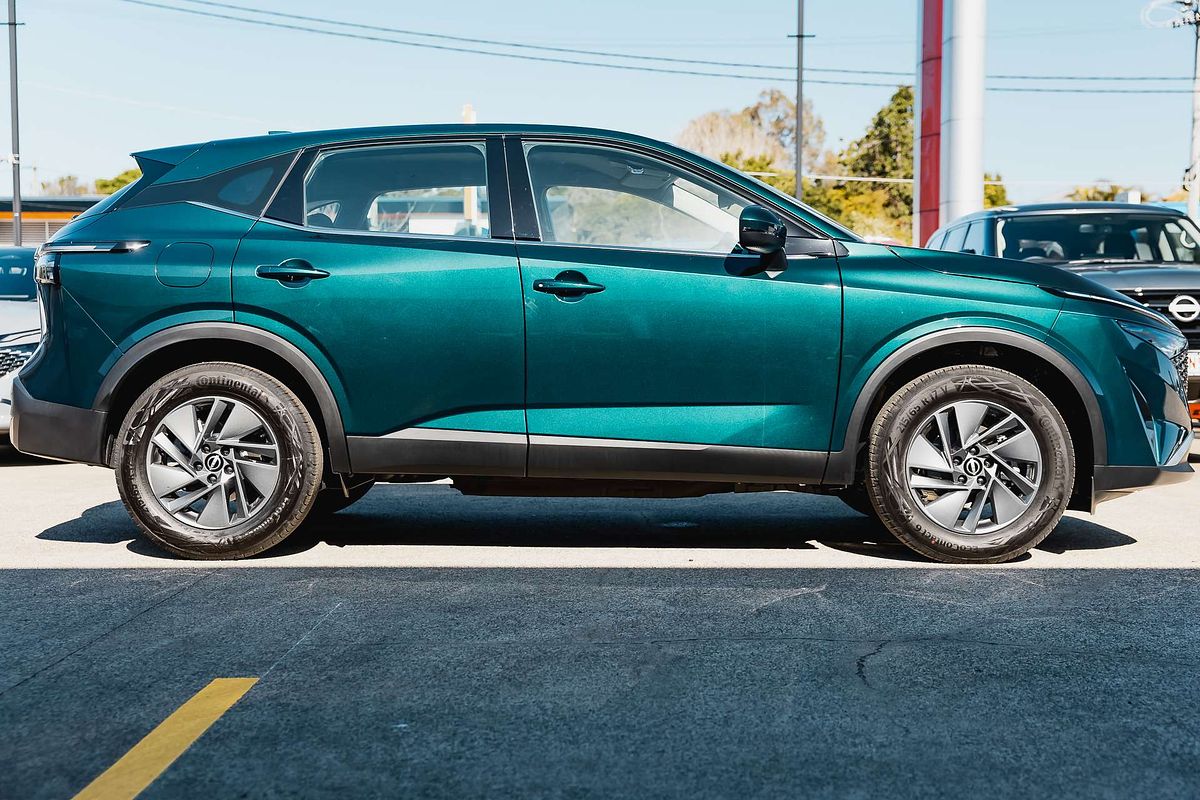 2025 Nissan QASHQAI ST J12