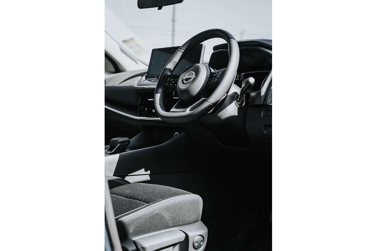 2025 Nissan QASHQAI ST J12