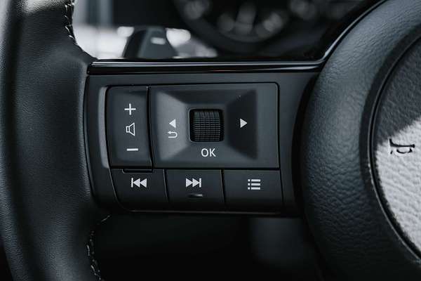 2025 Nissan QASHQAI ST J12
