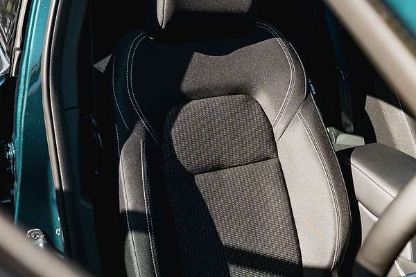 2025 Nissan QASHQAI ST J12