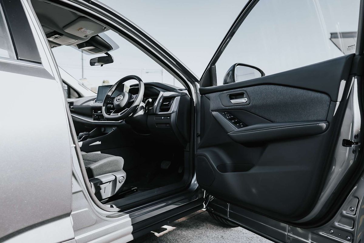 2025 Nissan QASHQAI ST-L J12