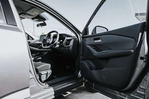 2025 Nissan QASHQAI ST-L J12