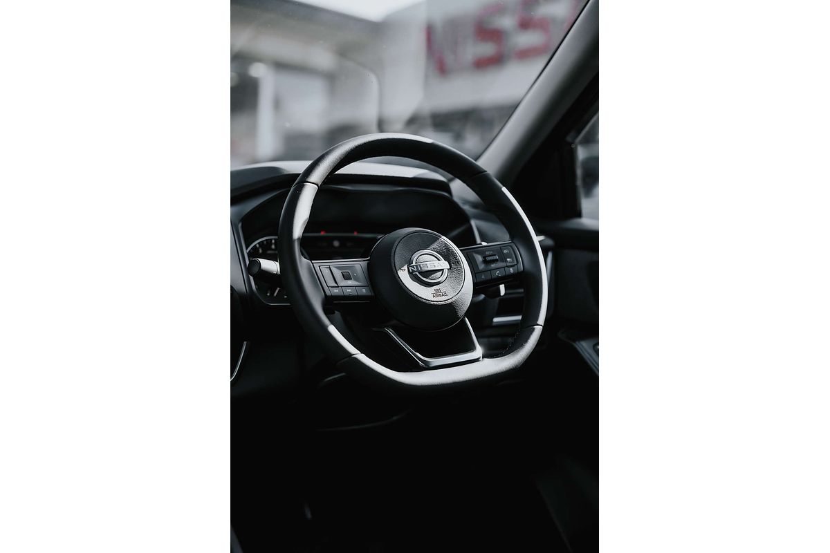 2025 Nissan QASHQAI ST-L J12