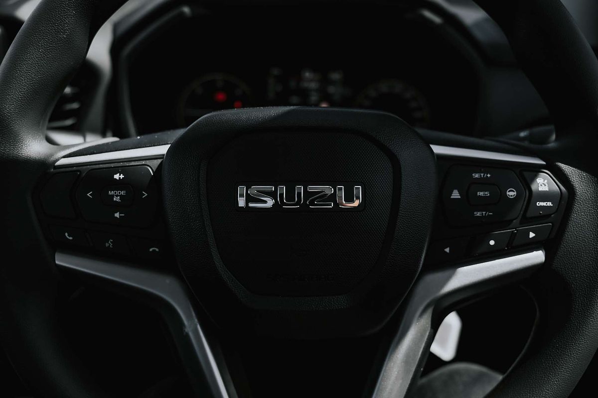 2024 Isuzu D-MAX SX 4X4