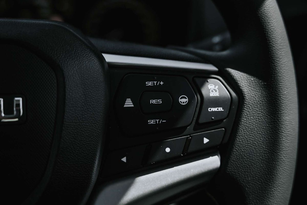 2024 Isuzu D-MAX SX 4X4