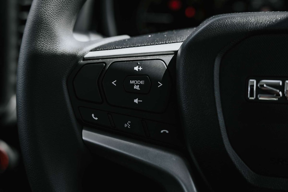 2024 Isuzu D-MAX SX 4X4