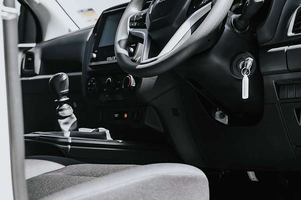 2024 Isuzu D-MAX SX 4X4