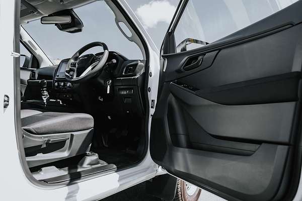 2024 Isuzu D-MAX SX 4X4