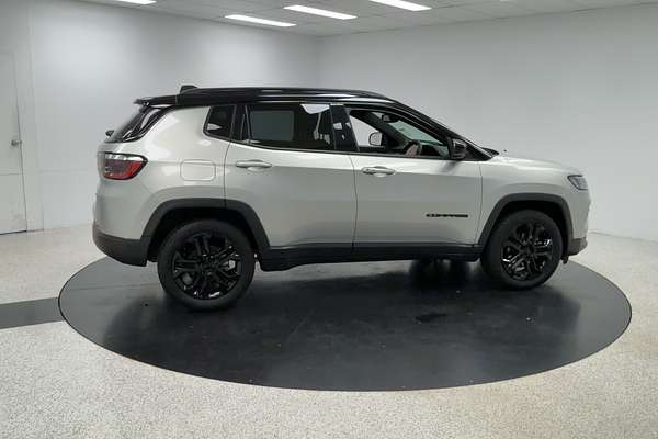 2023 Jeep Compass Night Eagle M6