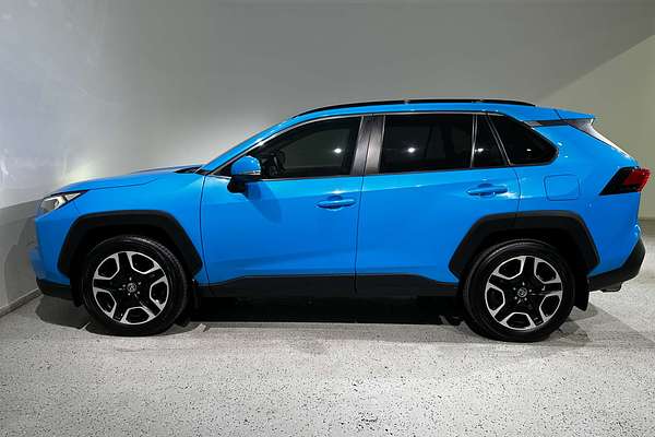 2019 Toyota RAV4 Edge AXAA54R