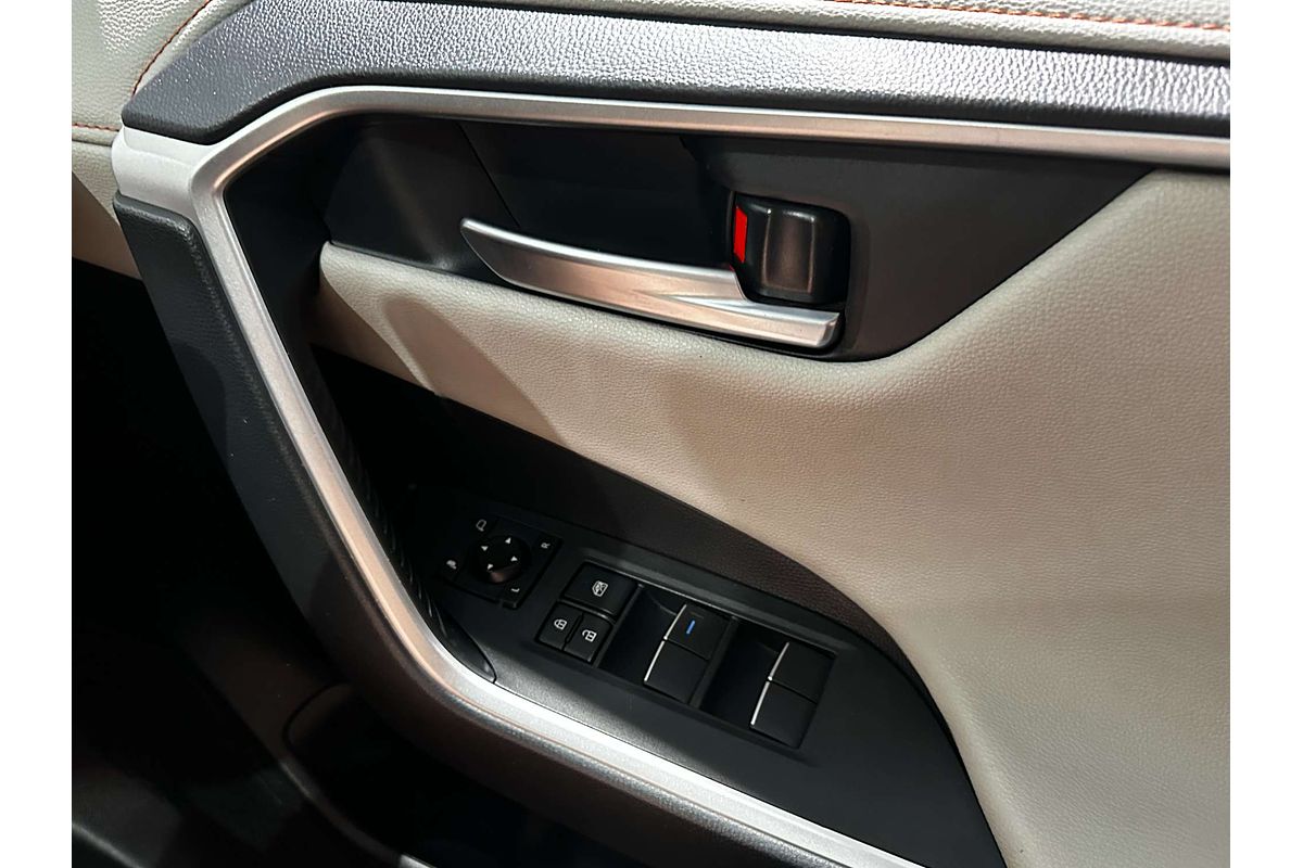 2019 Toyota RAV4 Edge AXAA54R