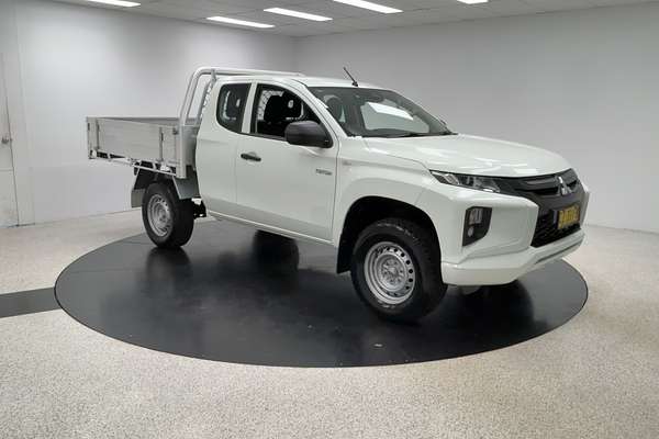 2020 Mitsubishi Triton GLX ADAS MR 4X4