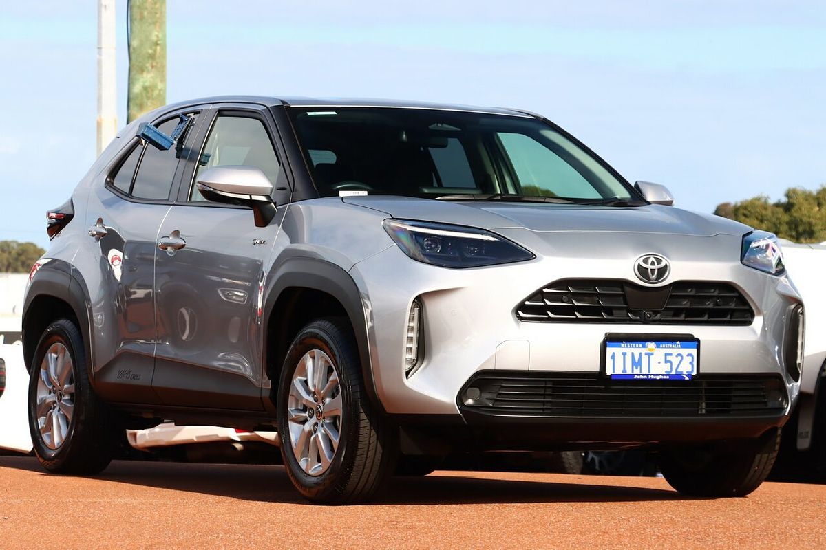 2025 Toyota Yaris Cross GXL MXPJ10R