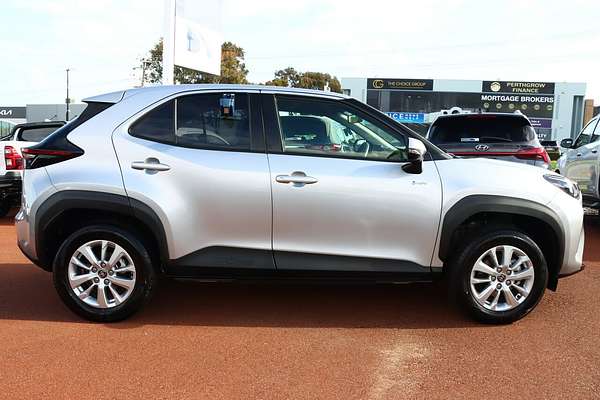 2025 Toyota Yaris Cross GXL MXPJ10R