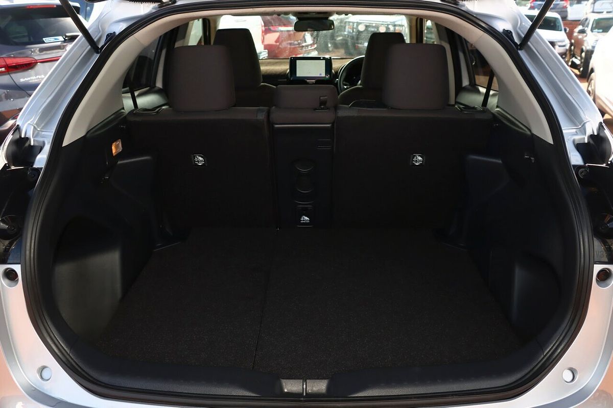 2025 Toyota Yaris Cross GXL MXPJ10R