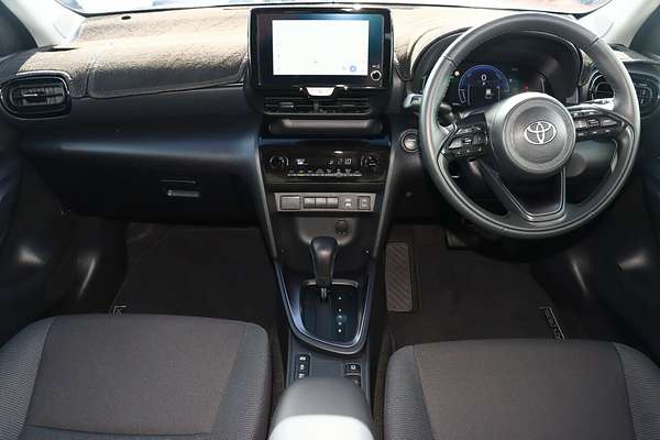 2025 Toyota Yaris Cross GXL MXPJ10R