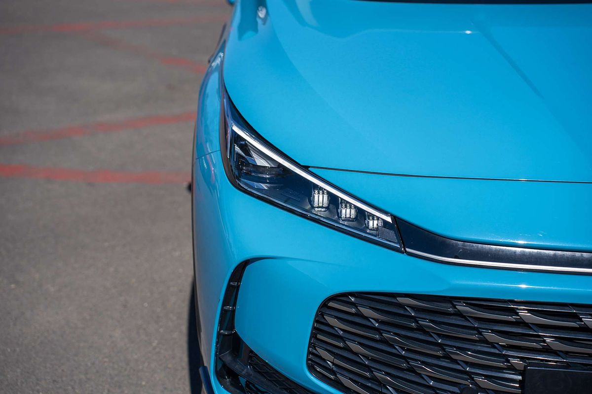 2024 MG HS Vibe AS33